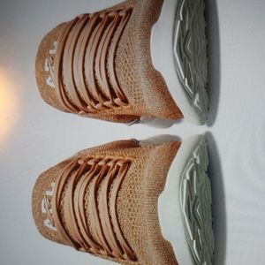 APL womens'Techloom Breeze